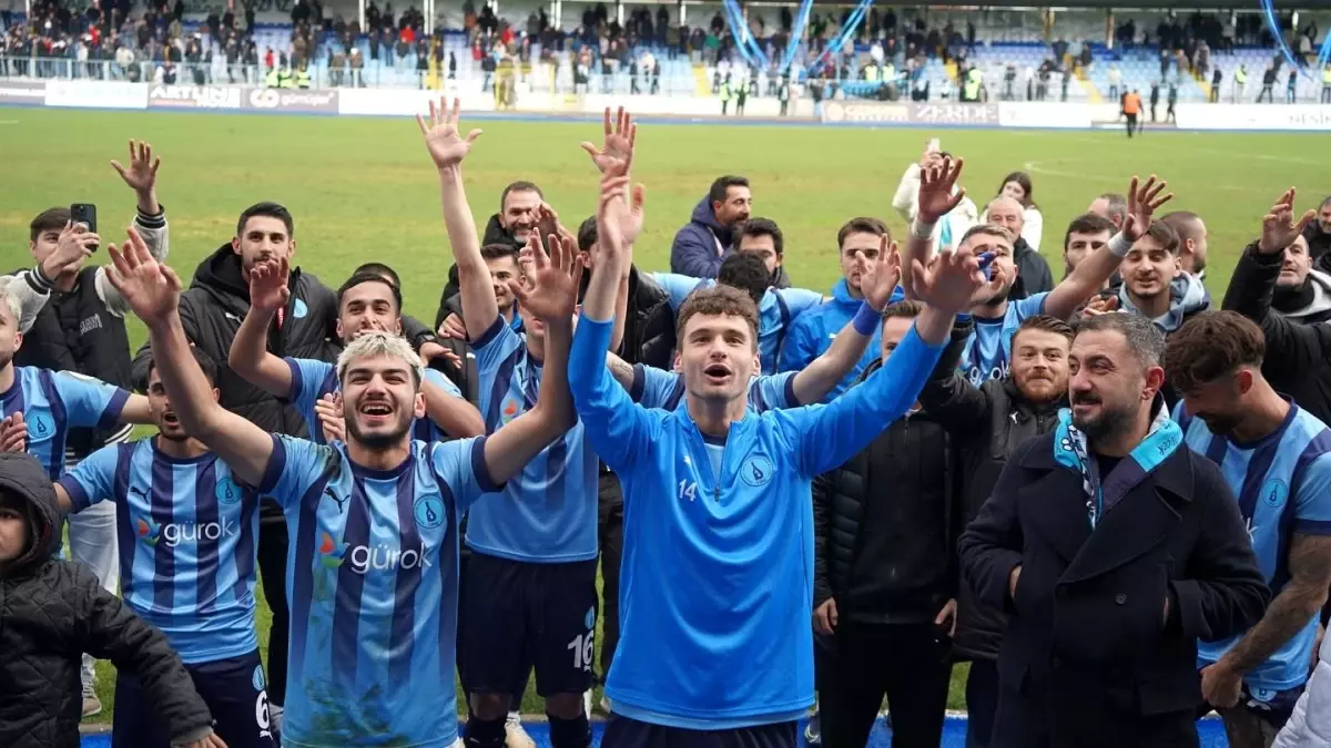 Kütahya Belediye Başkanı Eyüp Kahveci, Kütahyaspor’un Başarısını Değerlendirdi