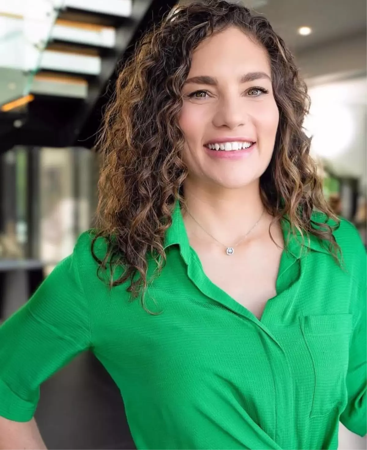 Nevşin Mengü’ye Terör Örgütünün Övülmesi Nedeniyle Soruşturma